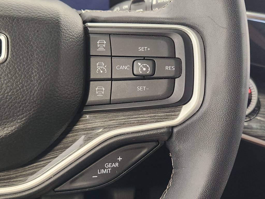Used 2022 Jeep Wagoneer Series II w/ Premium Group I RWD image 28