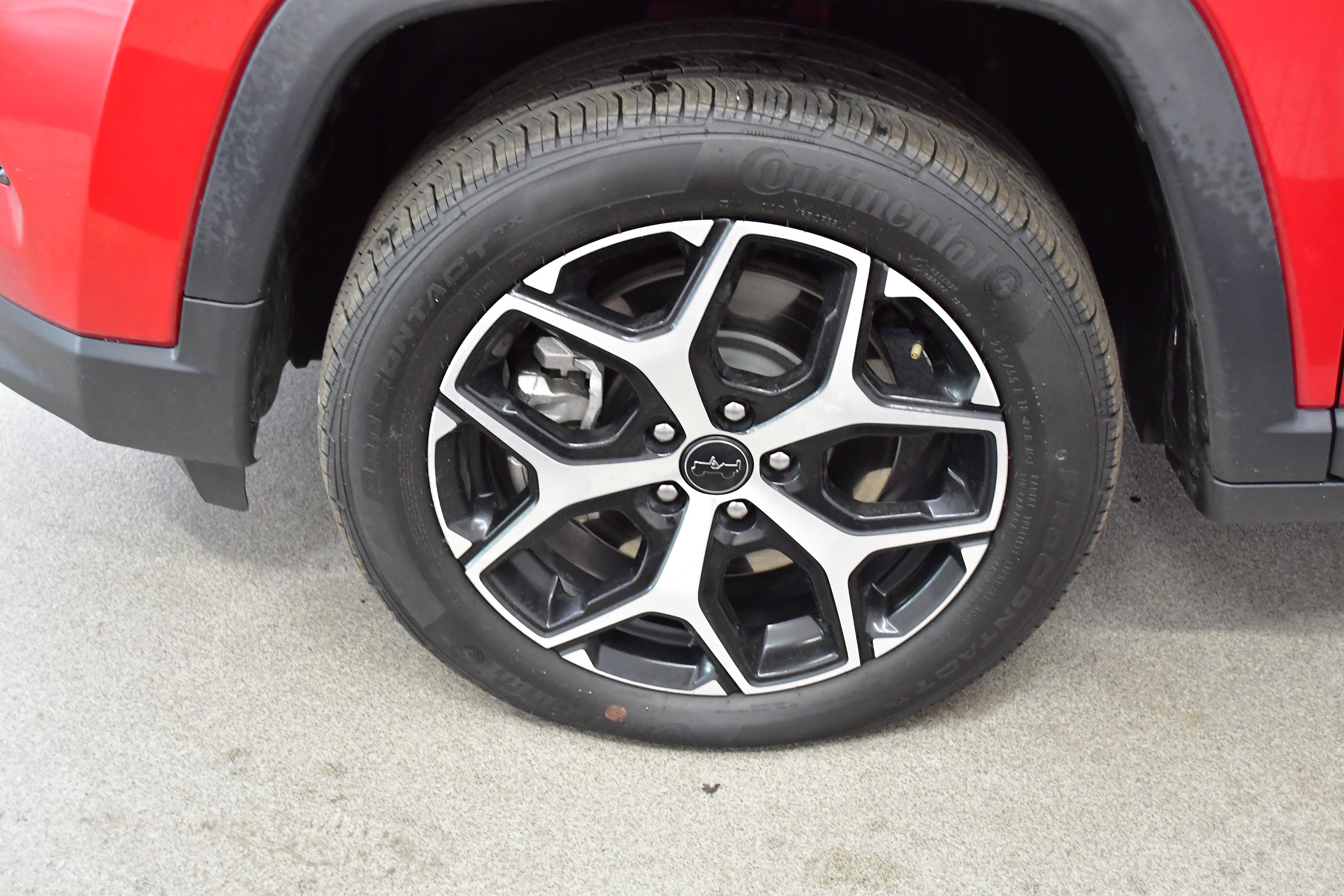 Used 2025 Jeep Compass Limited AWD/4WD image 35
