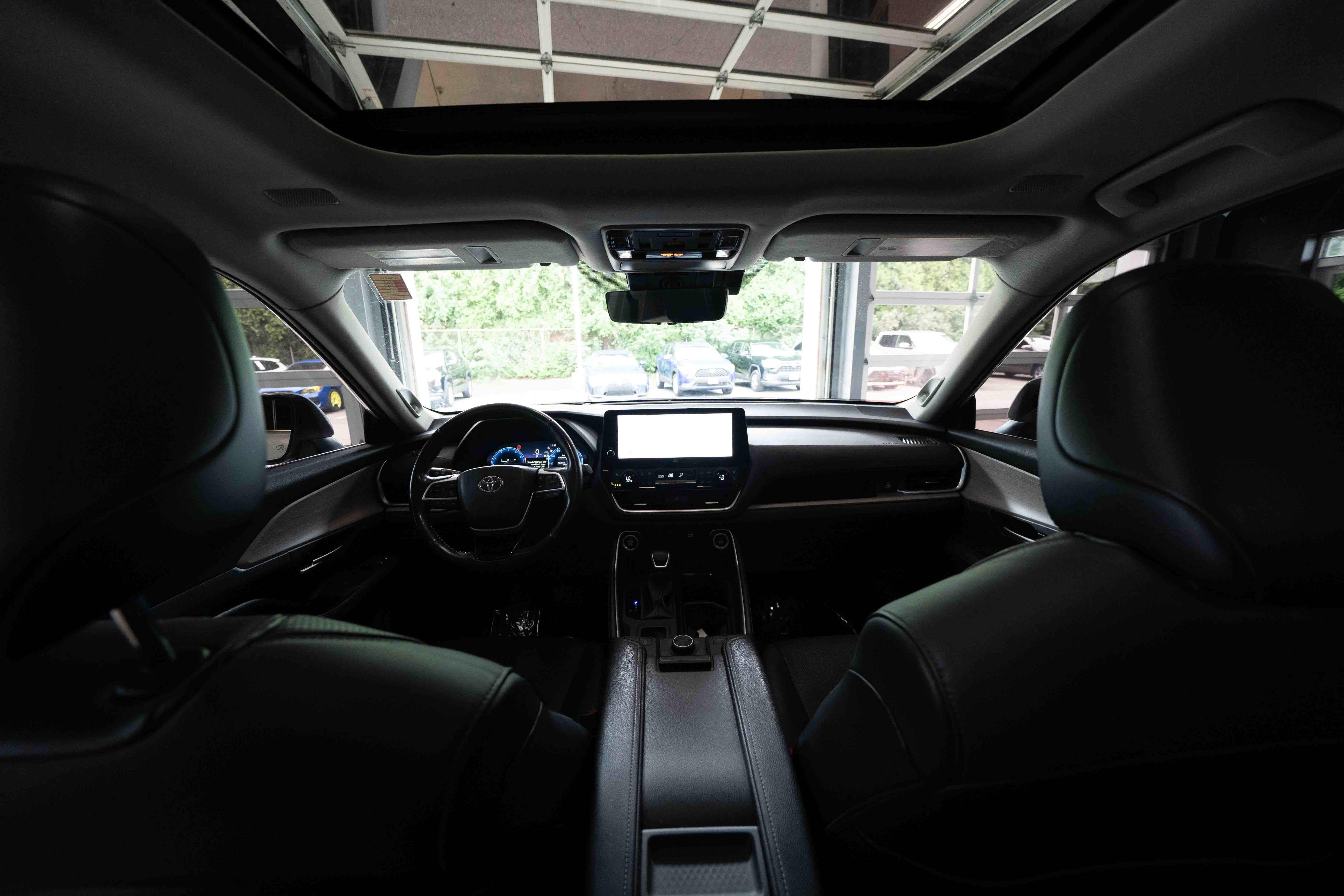 Used 2024 Toyota Grand Highlander AWD image 19