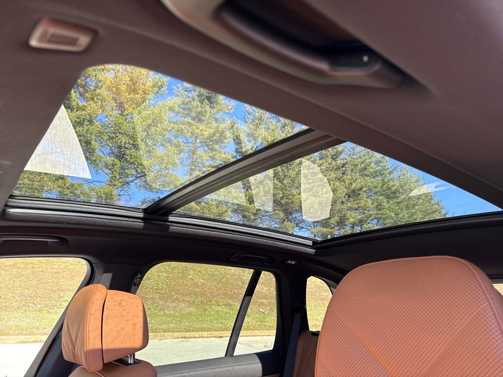 New 2026 BMW X5 xDrive50e w/ Climate Comfort Package image 21