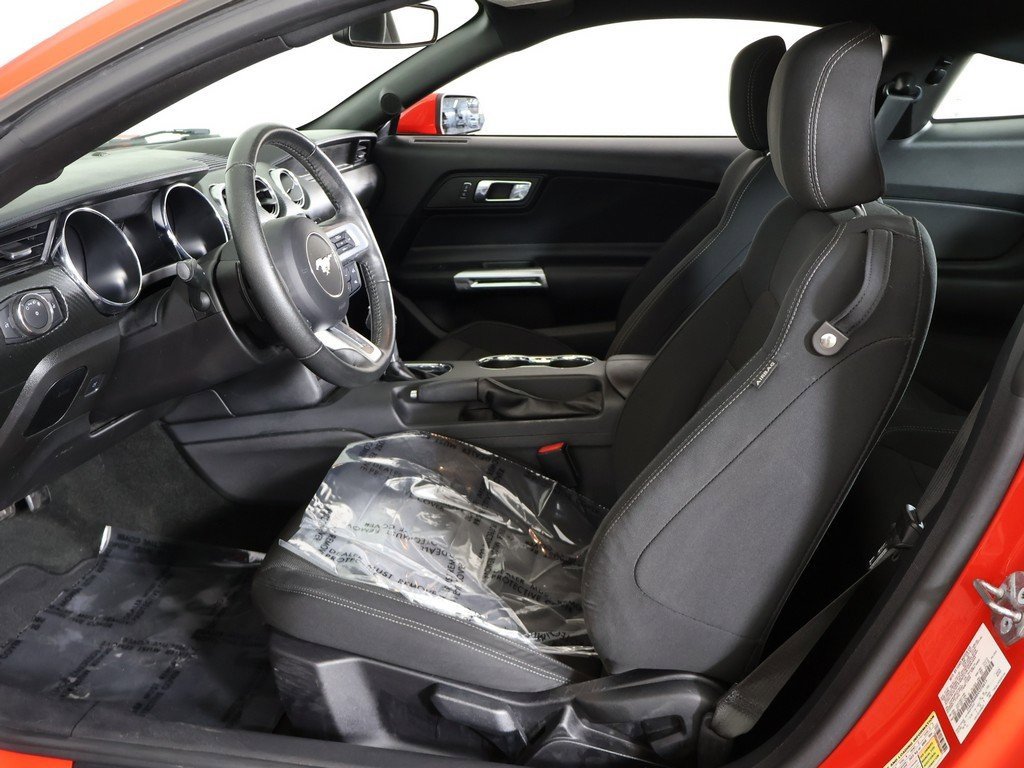 Used 2017 Ford Mustang Coupe image 23