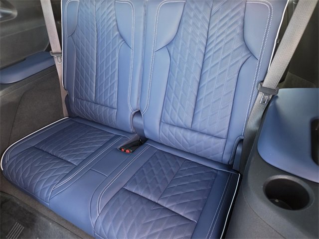 New 2026 Cadillac Vistiq Premium Luxury w/ LPO, Floor Liner Package image 18