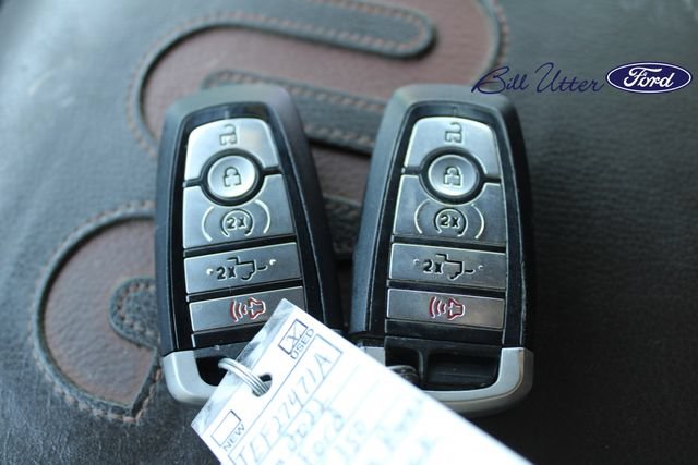 Used 2022 Ford F350 King Ranch w/ King Ranch Ultimate Package AWD/4WD image 12