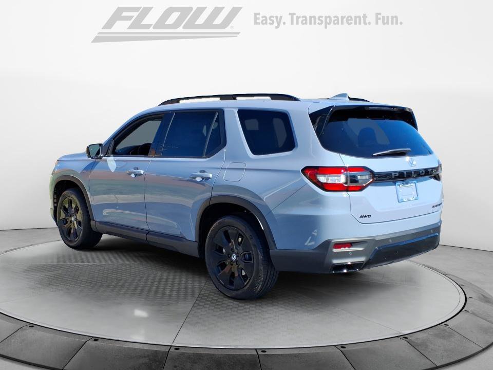 New 2026 Honda Pilot Black Edition image 5