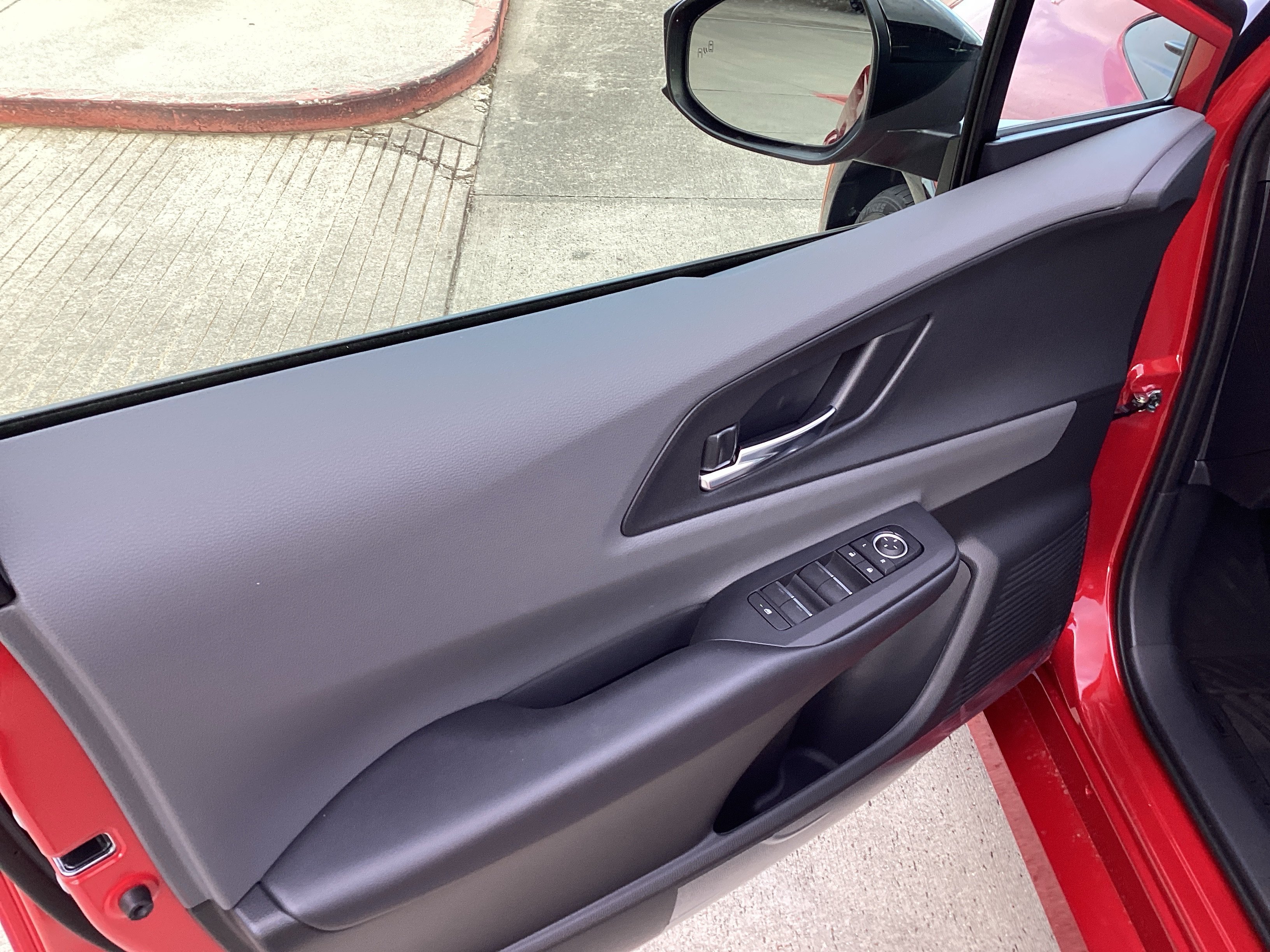 New 2027 Toyota Prius FWD image 6
