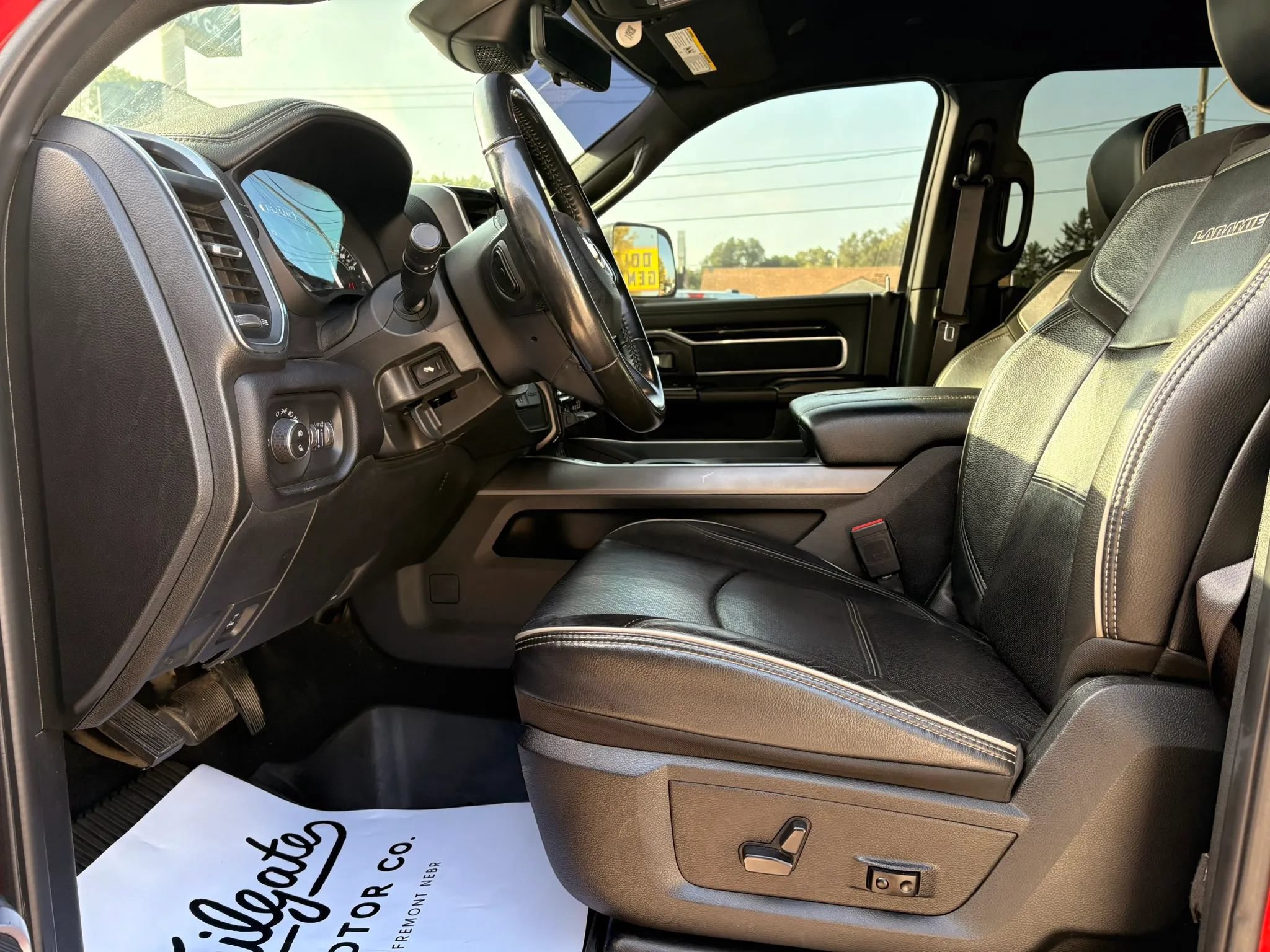 Used 2021 RAM 2500 Laramie AWD/4WD image 16