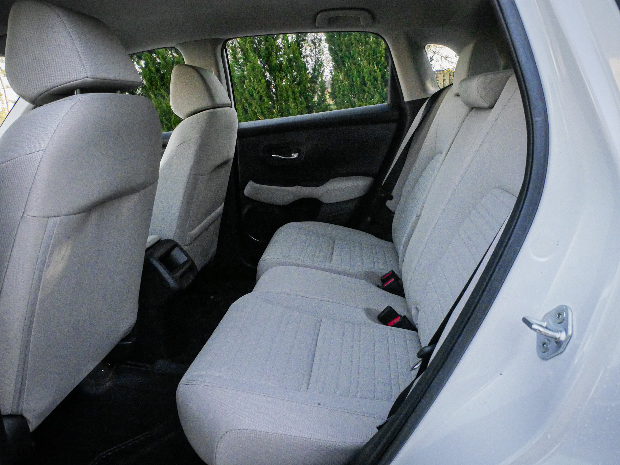 Used 2023 Honda HR-V LX image 8