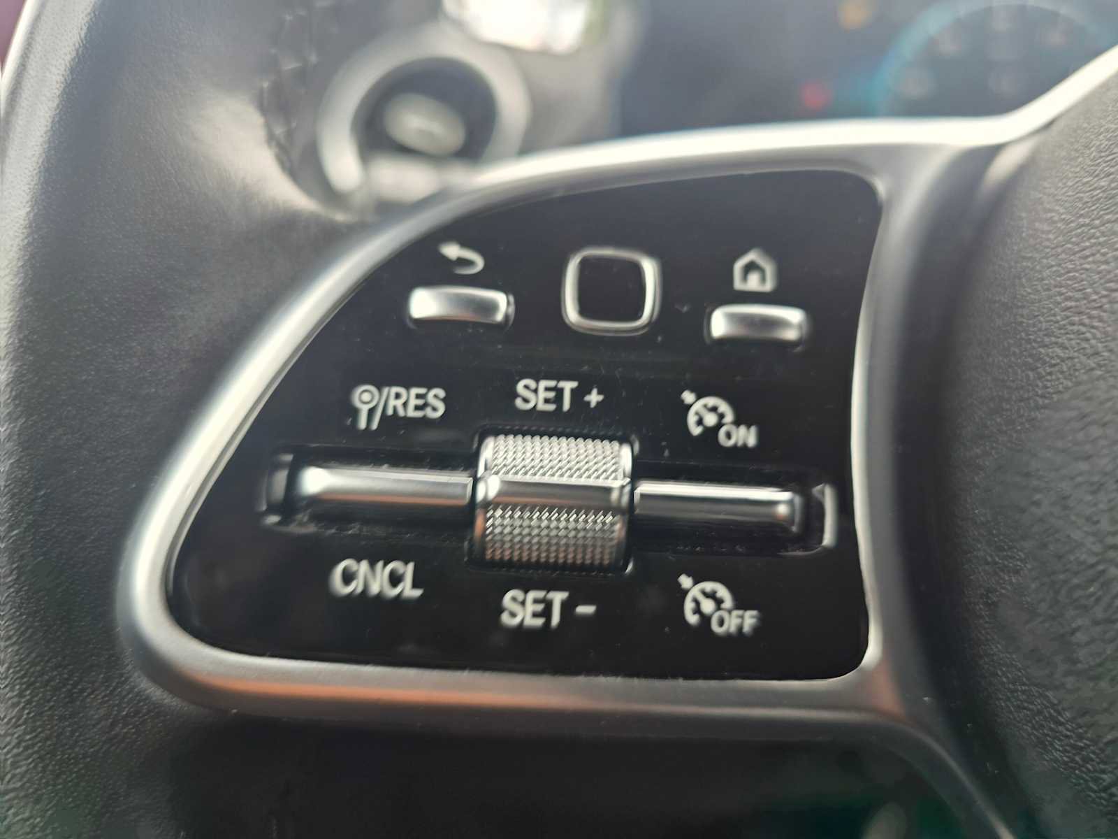 Certified 2021 Mercedes-Benz GLA 250 image 34