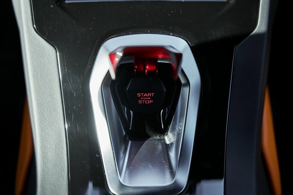 Used 2020 Lamborghini Huracan EVO image 58