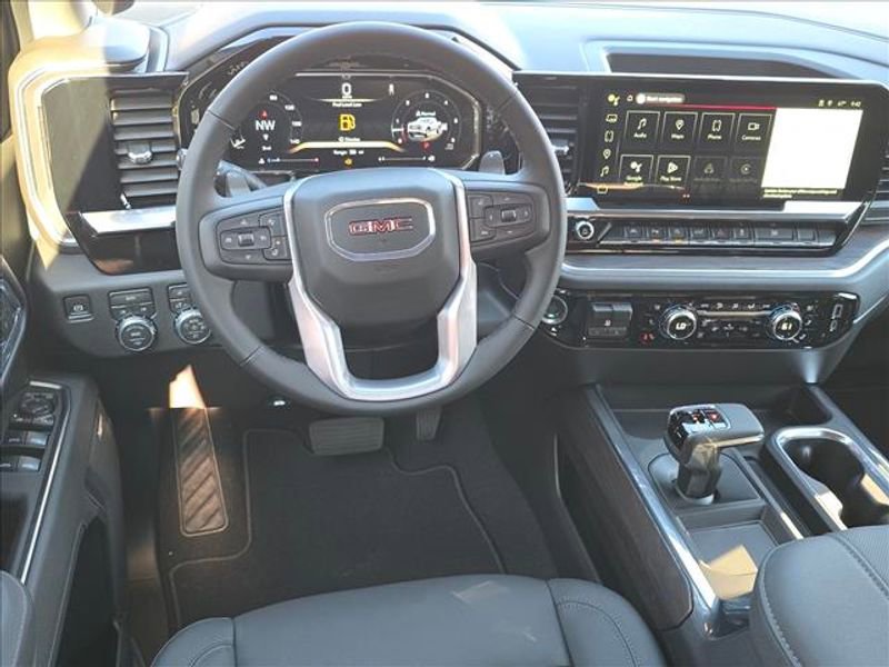 New 2026 GMC Sierra 1500 SLT image 6