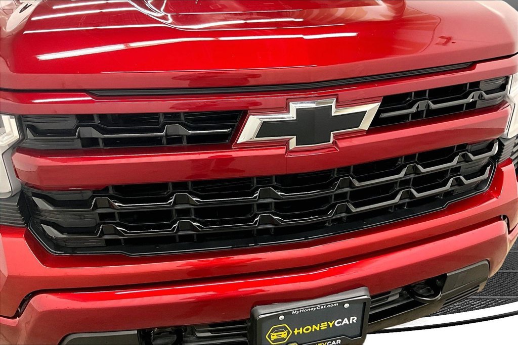 Used 2023 Chevrolet Silverado 1500 RST AWD/4WD image 32
