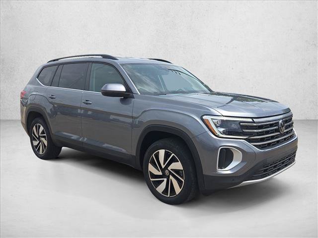 Used 2025 Volkswagen Atlas SE FWD image 3