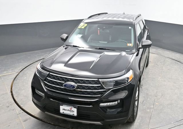 Used 2022 Ford Explorer XLT w/ Equipment Group 202A image 22
