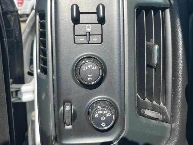 Used 2017 Chevrolet Silverado 3500 LT w/ LT Convenience Package AWD/4WD image 6
