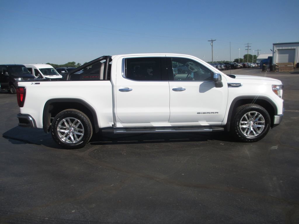 Used 2022 GMC Sierra 1500 SLT w/ SLT Premium Package AWD/4WD image 5
