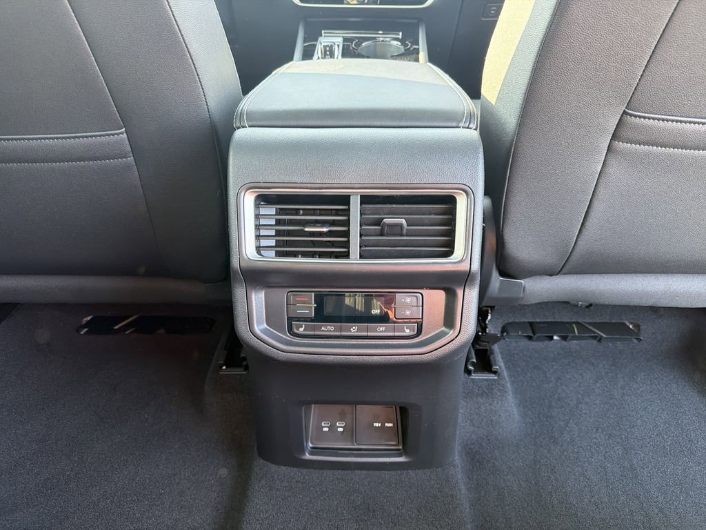 New 2026 Volkswagen Atlas SEL image 23