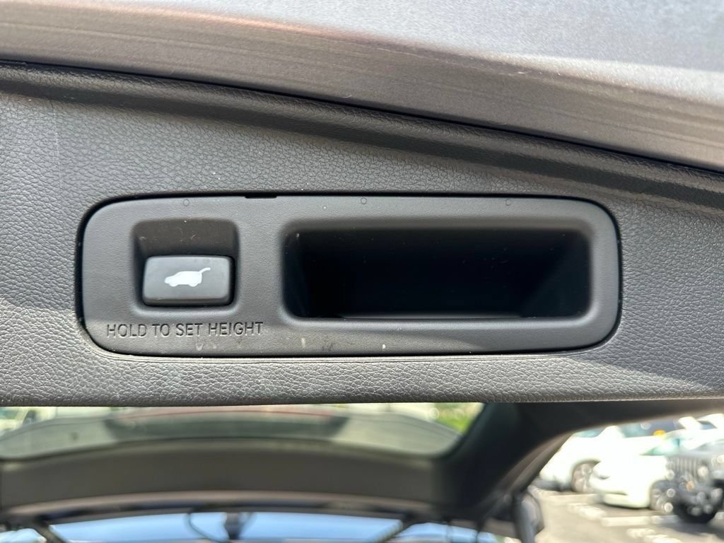 Used 2020 Honda CR-V EX-L image 12