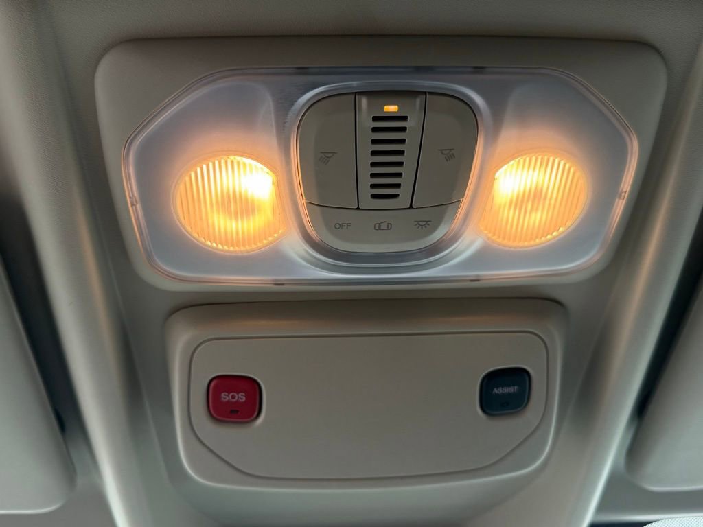 Used 2025 RAM ProMaster 1500 w/ Convenience Group image 25