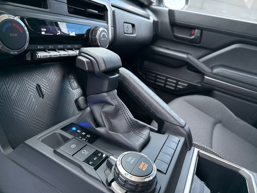 Used 2025 Toyota 4Runner SR5 image 26