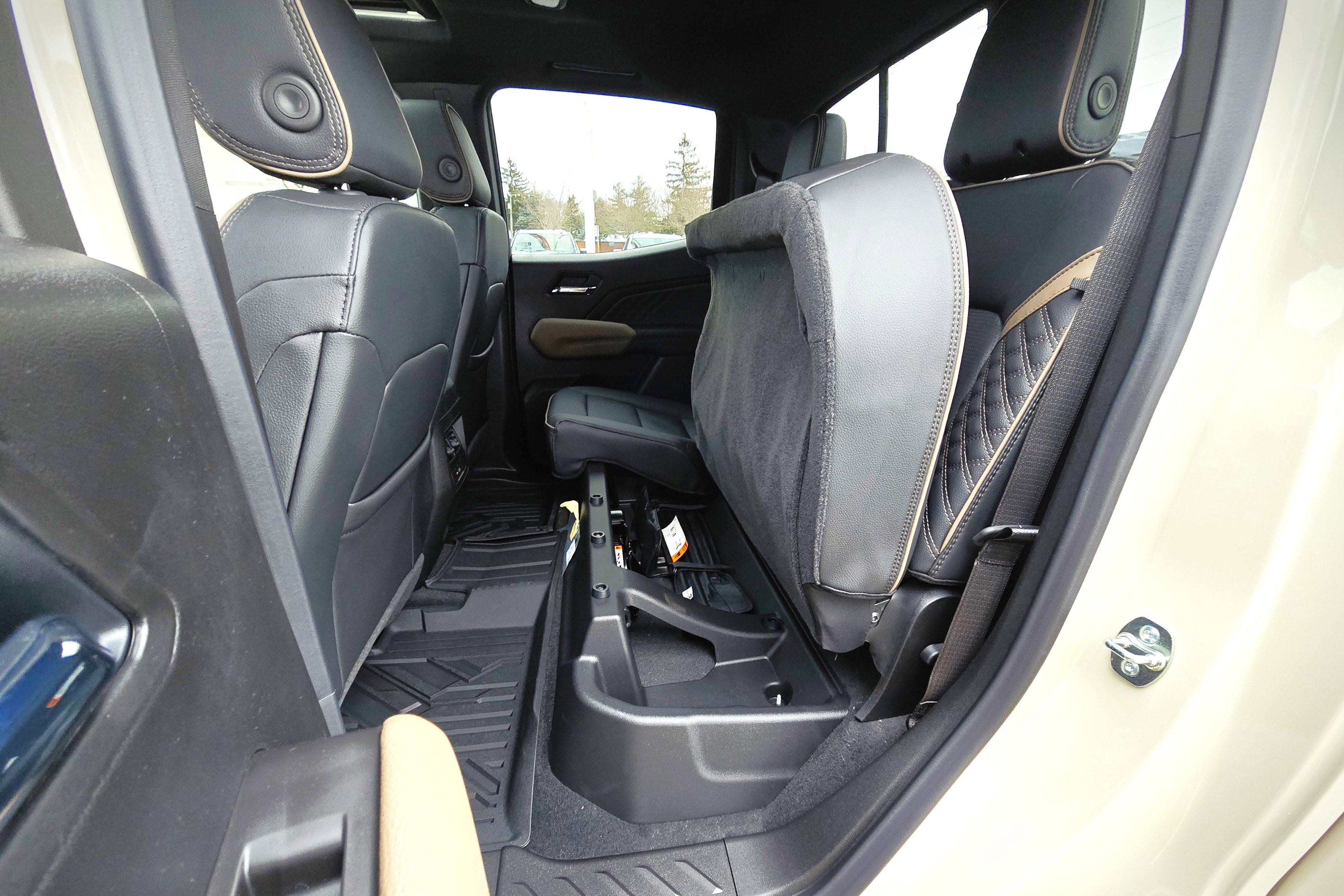 New 2026 GMC Canyon Denali image 13