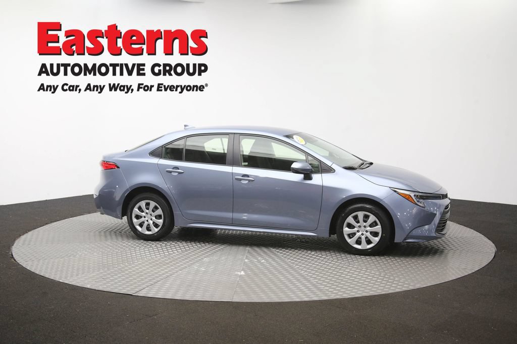 Used 2025 Toyota Corolla LE FWD image 40