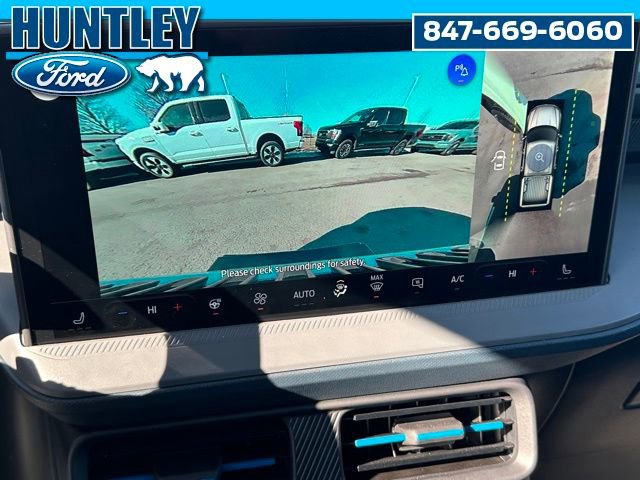 Used 2025 Ford Maverick Lobo AWD/4WD image 26