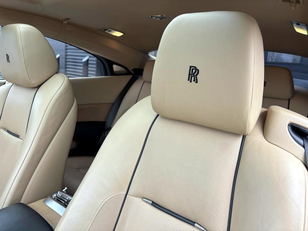 Used 2014 Rolls-Royce Wraith image 16