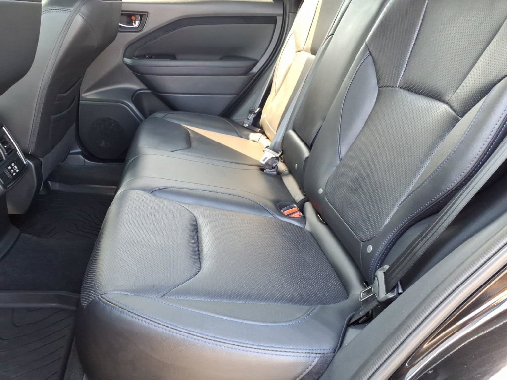 Used 2025 Subaru Forester Limited AWD/4WD image 16