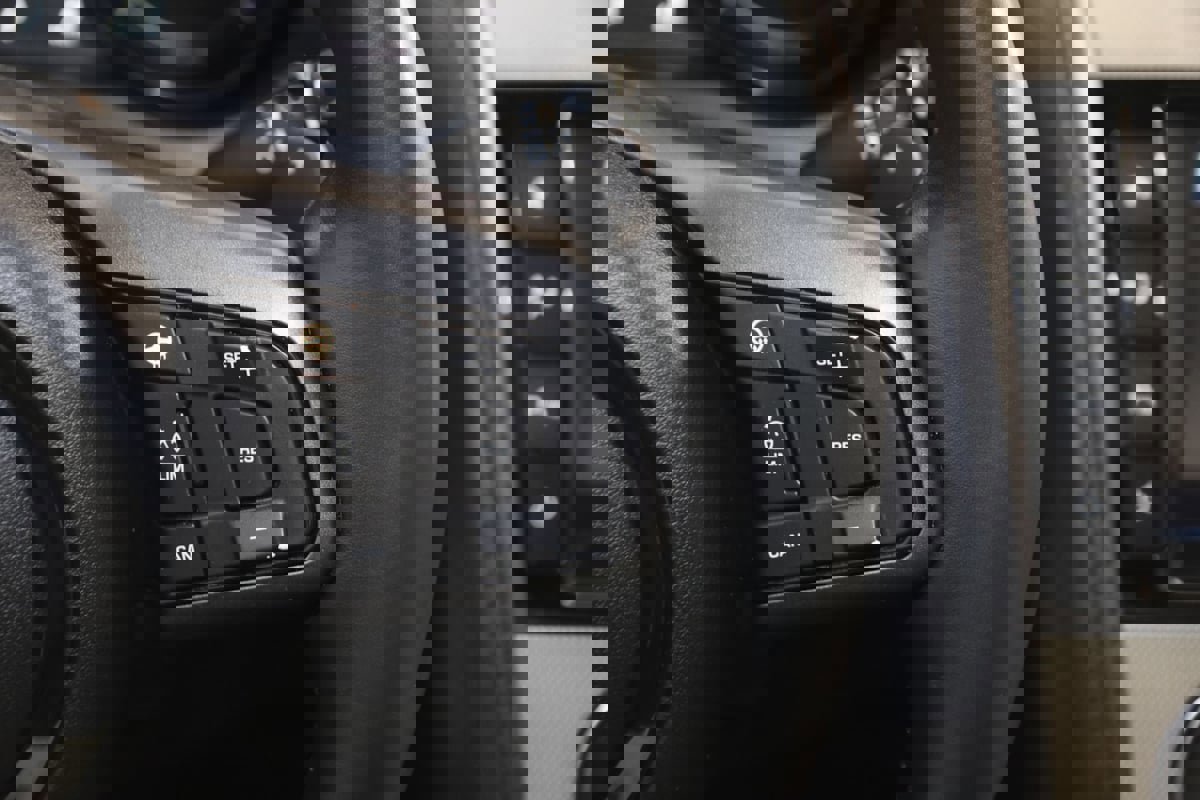 Used 2016 Jaguar F-TYPE Coupe image 42