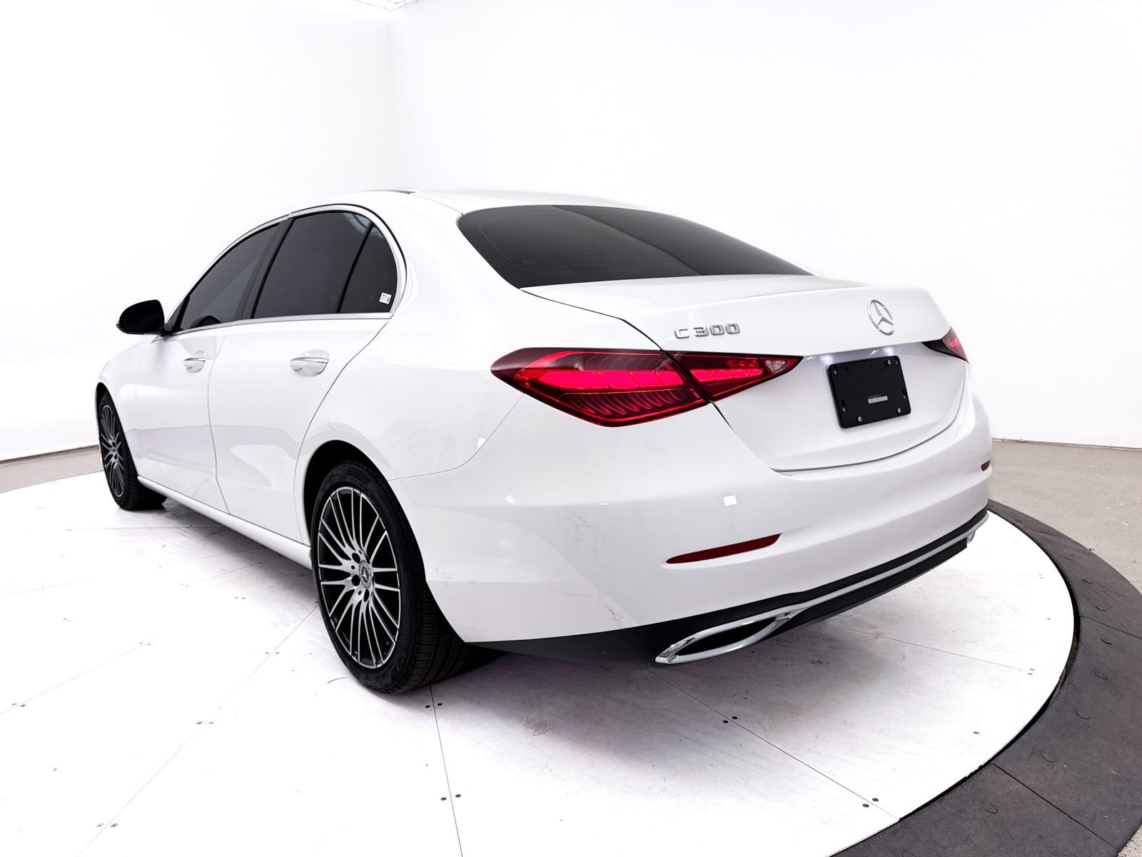 Used 2023 Mercedes-Benz C 300 Sedan image 17