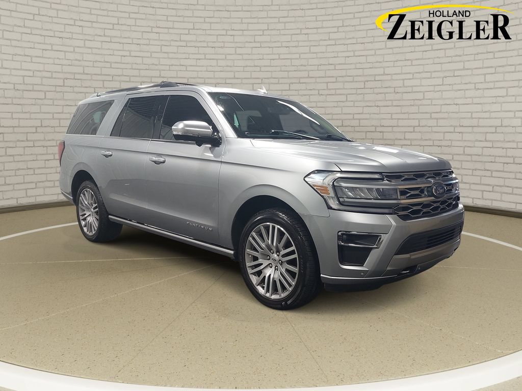 Used 2023 Ford Expedition Max Platinum AWD/4WD image 3