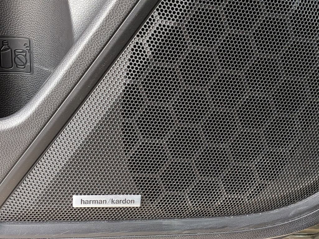 Used 2023 Subaru Outback Touring image 16