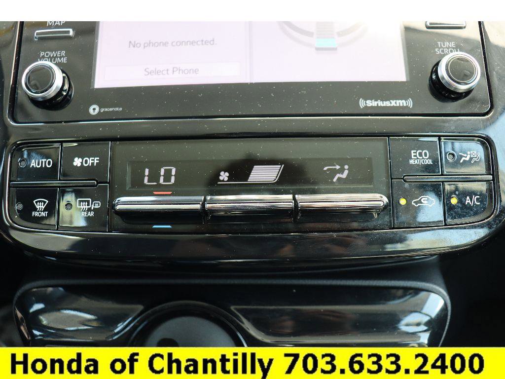 Used 2021 Toyota Prius XLE w/ Advanced Technology Package image 12