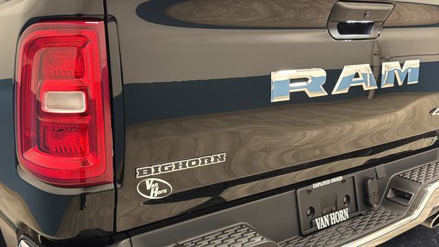 Used 2025 RAM 1500 Big Horn AWD/4WD image 39