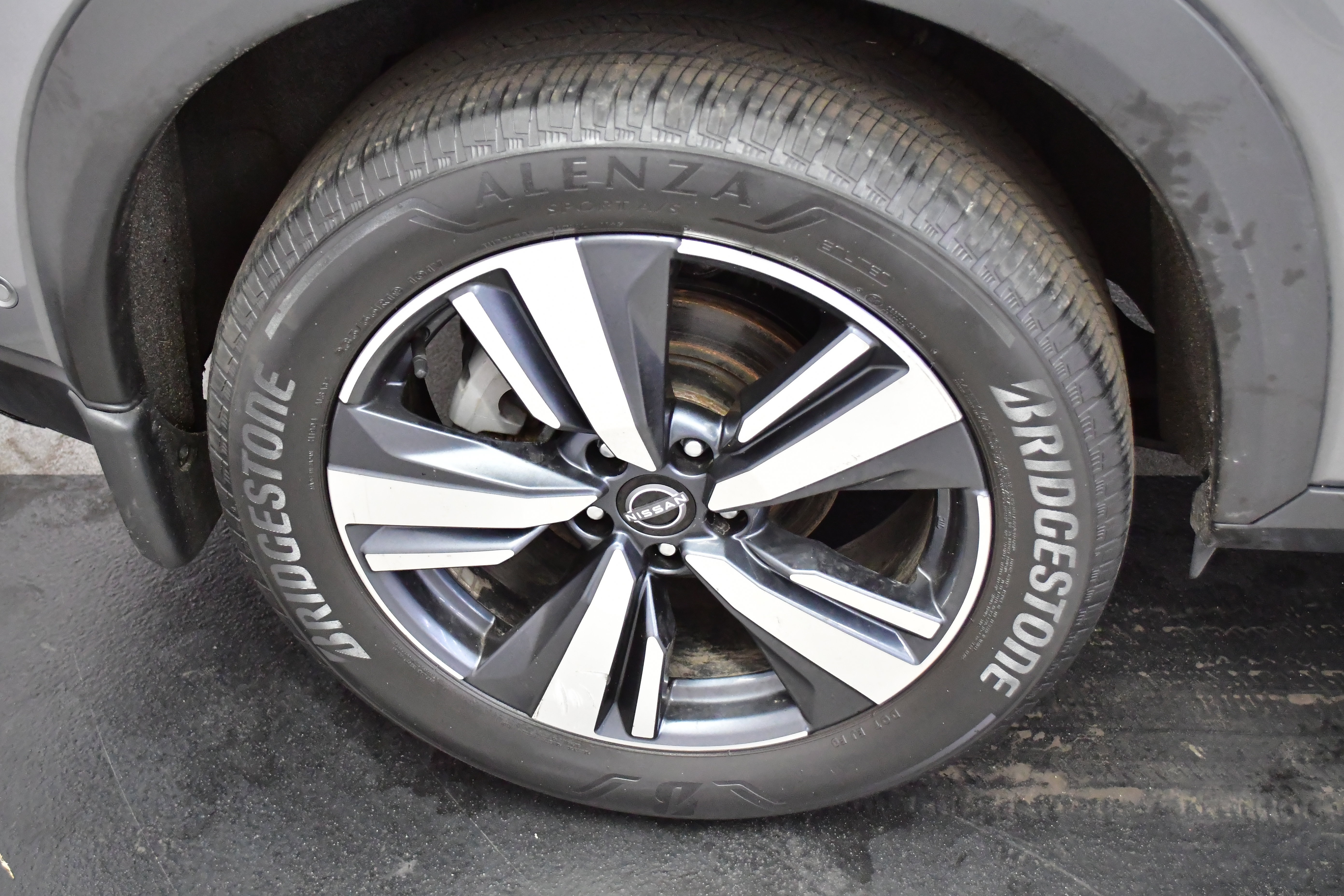 Used 2023 Nissan Rogue SL w/ SL Premium Package image 65