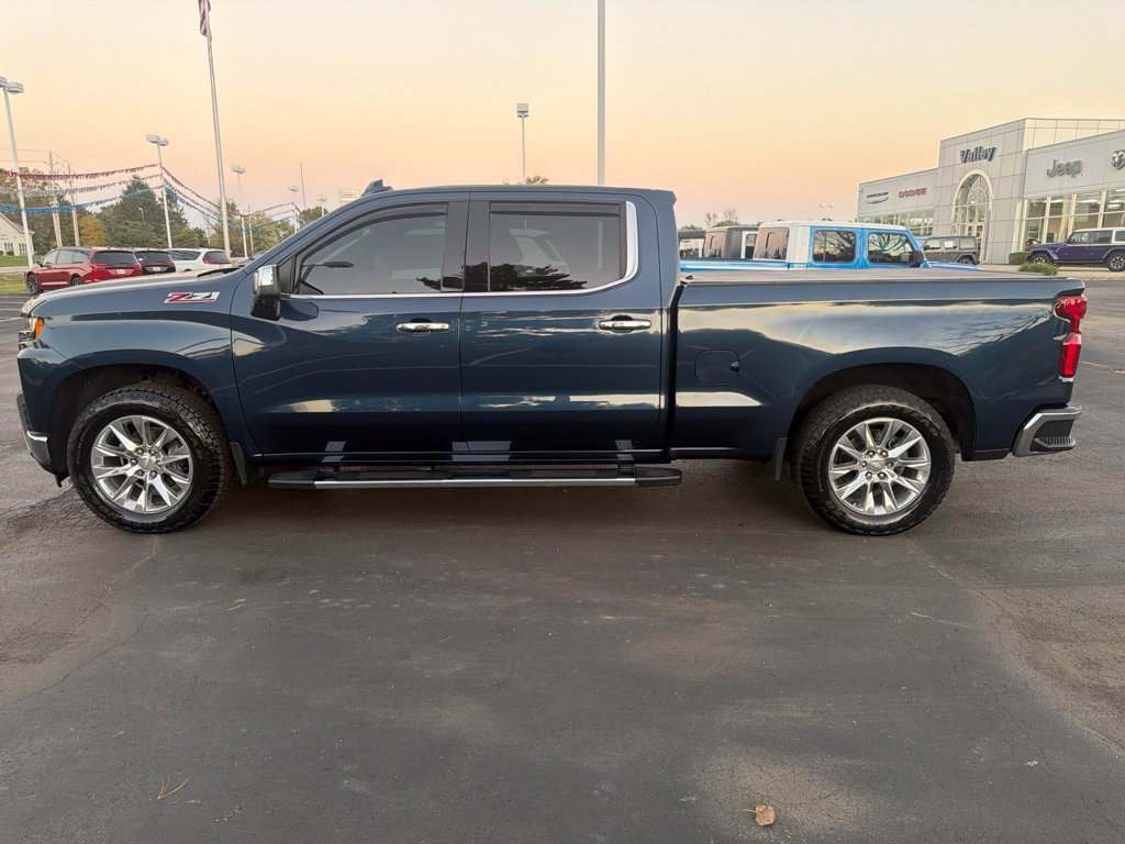 Used 2022 Chevrolet Silverado 1500 LTZ w/ LTZ Premium Package AWD/4WD image 8