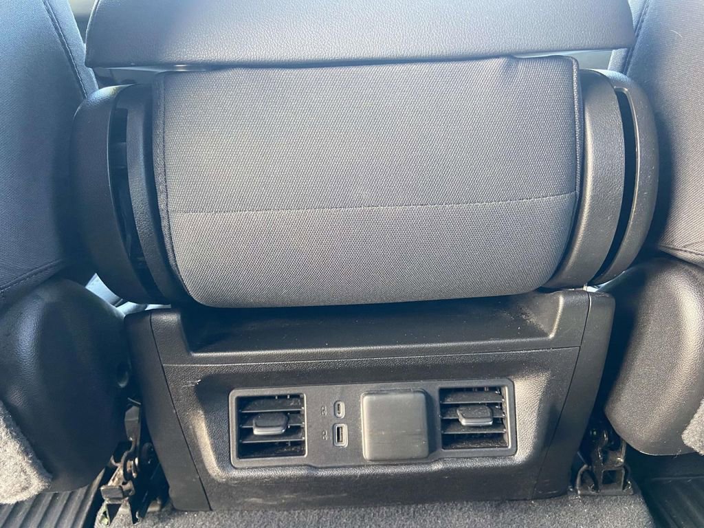 Used 2022 Chevrolet Silverado 1500 LT RWD image 20