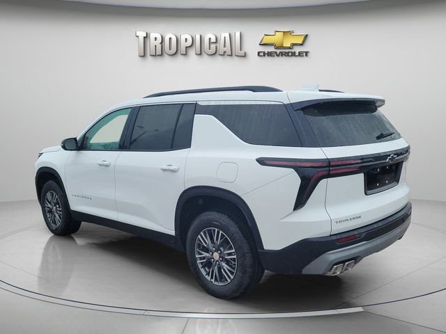 New 2026 Chevrolet Traverse LT image 2