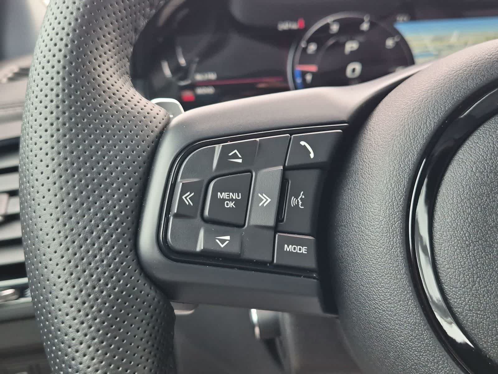 Used 2024 Jaguar F-TYPE R AWD/4WD image 20