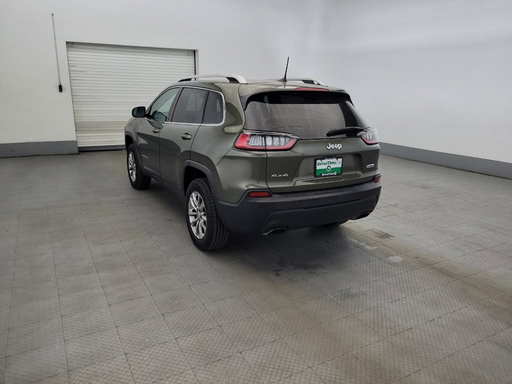 Used 2019 Jeep Cherokee Latitude Plus AWD/4WD image 5