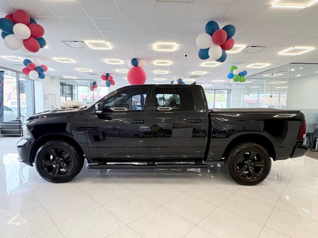 Used 2017 RAM 1500 Sport w/ Black Ram 1500 Sport Group AWD/4WD image 4