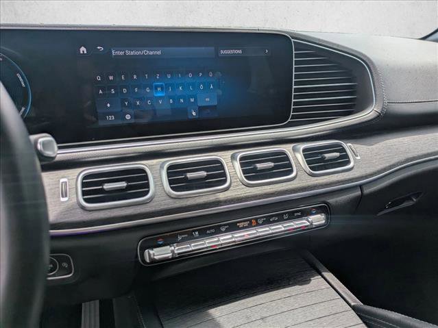 Used 2022 Mercedes-Benz GLS 450 4MATIC image 13