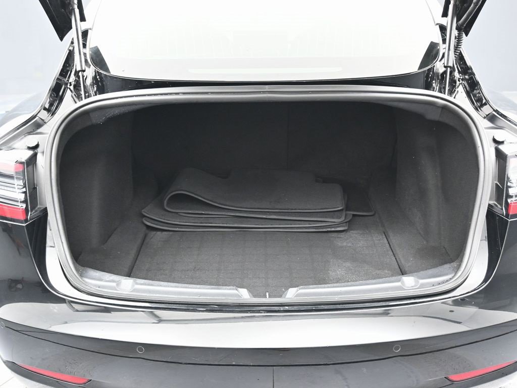 Used 2018 Tesla Model 3 Long Range image 14