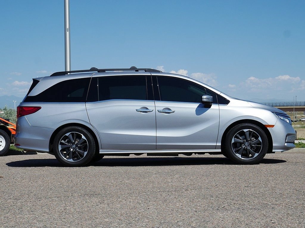 Used 2024 Honda Odyssey Elite image 6