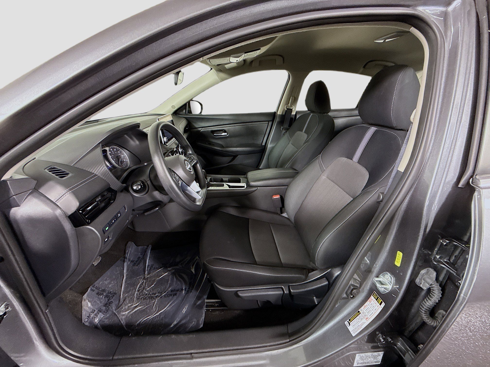 Used 2025 Nissan Sentra SV image 22