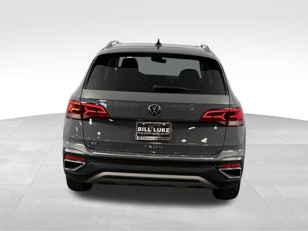 Used 2023 Volkswagen Taos SE FWD image 8