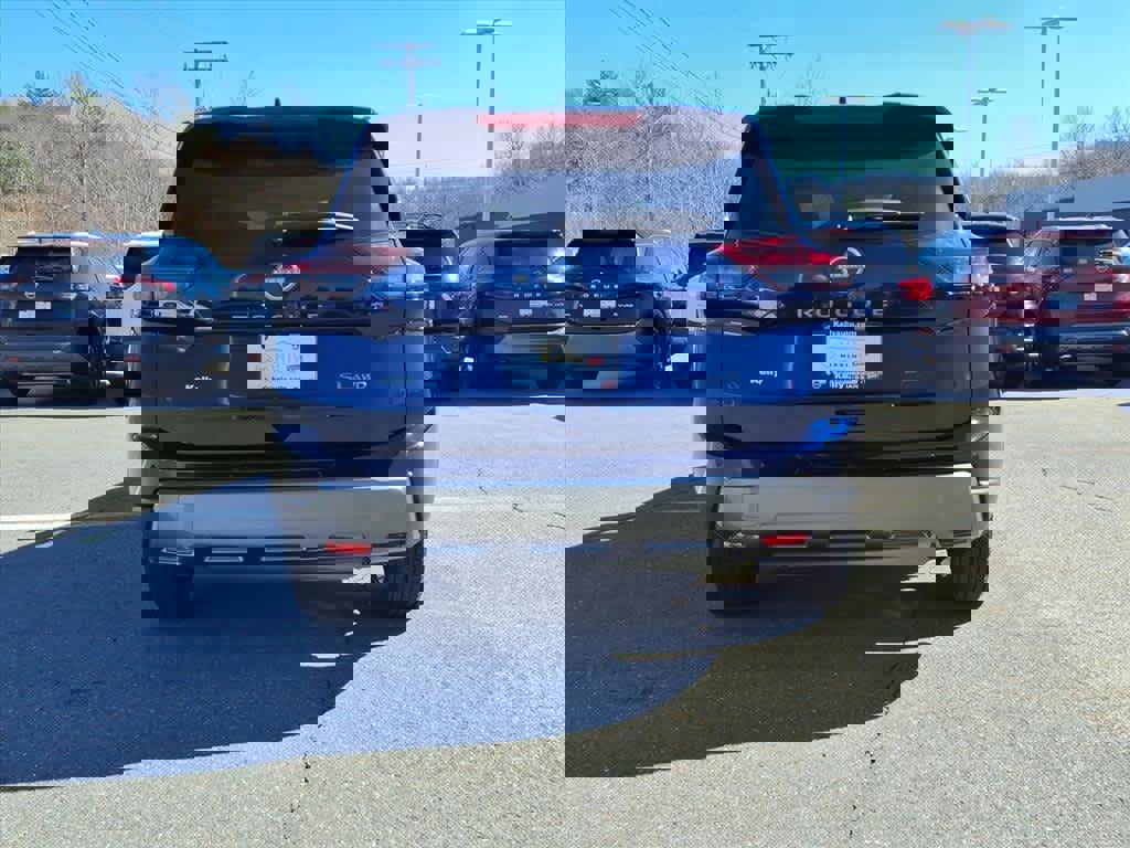 Used 2026 Nissan Rogue SL image 5