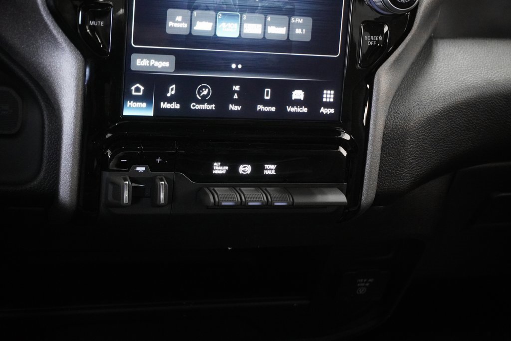 Used 2024 RAM 3500 Tradesman image 26