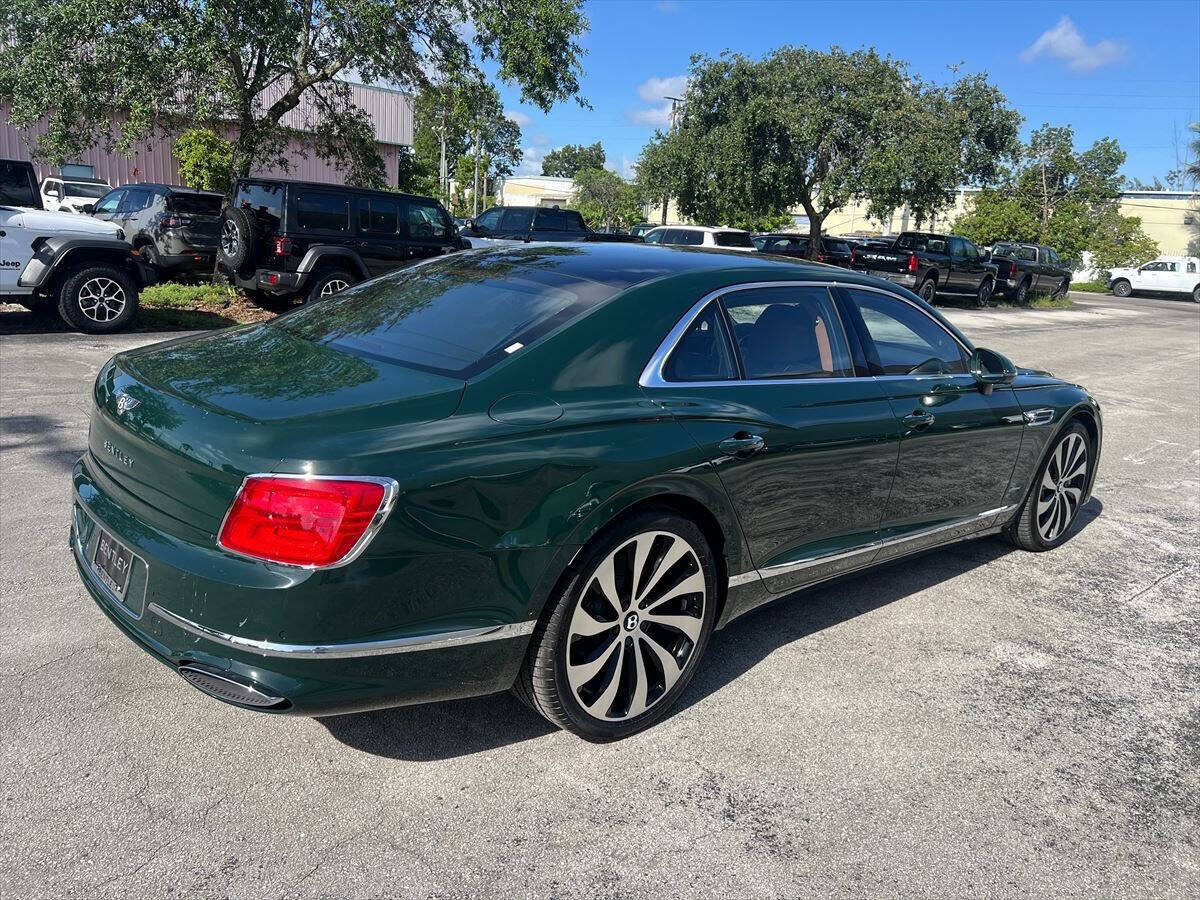 Used 2026 Bentley Flying Spur Plug-In Hybrid AWD/4WD image 3