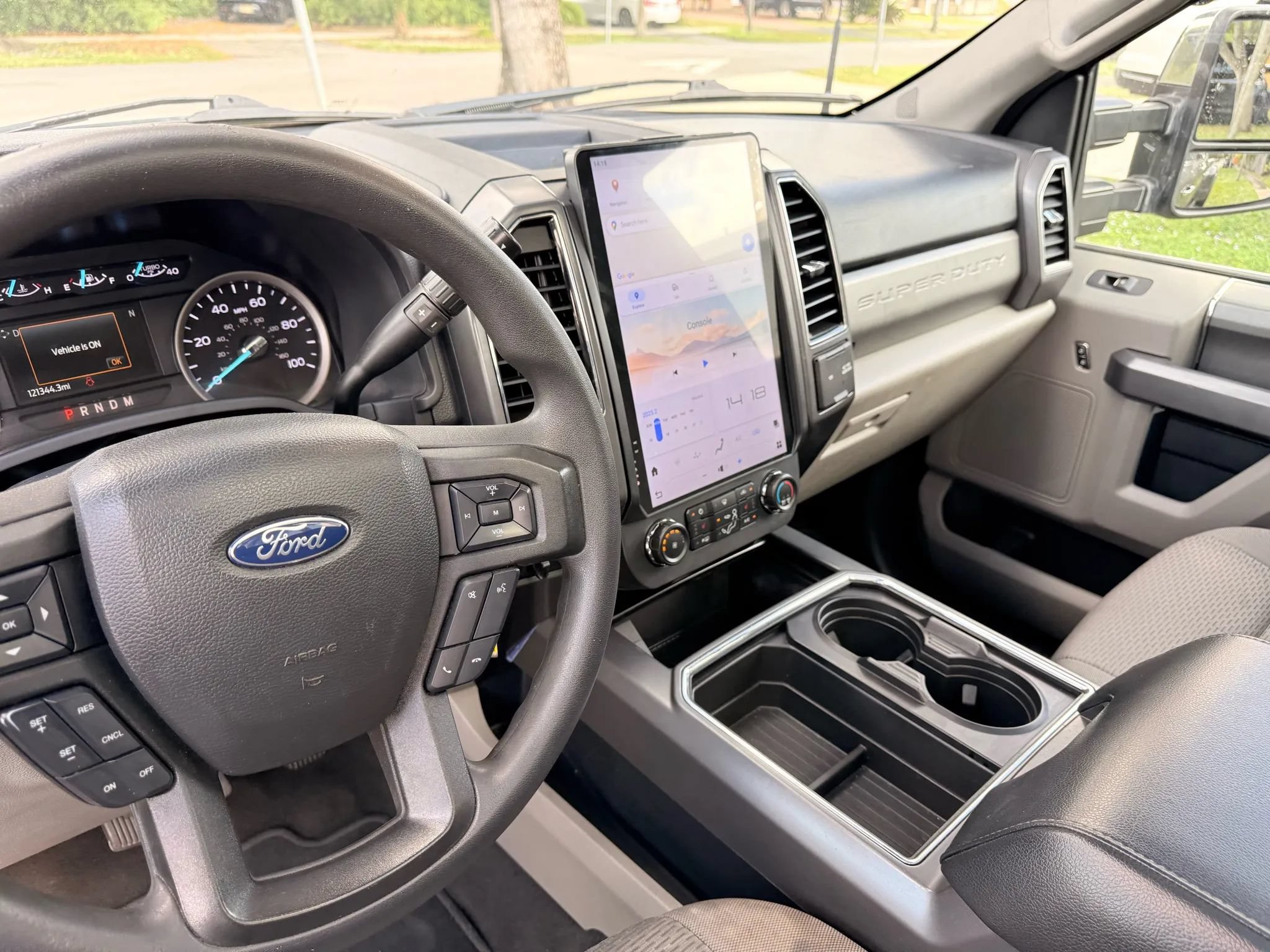 Used 2022 Ford F350 XLT w/ XLT Premium Package AWD/4WD image 11
